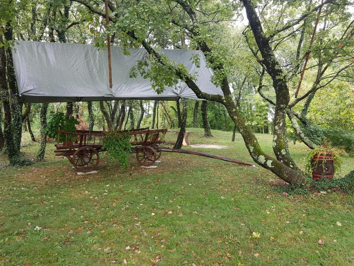 Villa Fragola - Holiday House With Large Garden Tinjan Kültér fotó